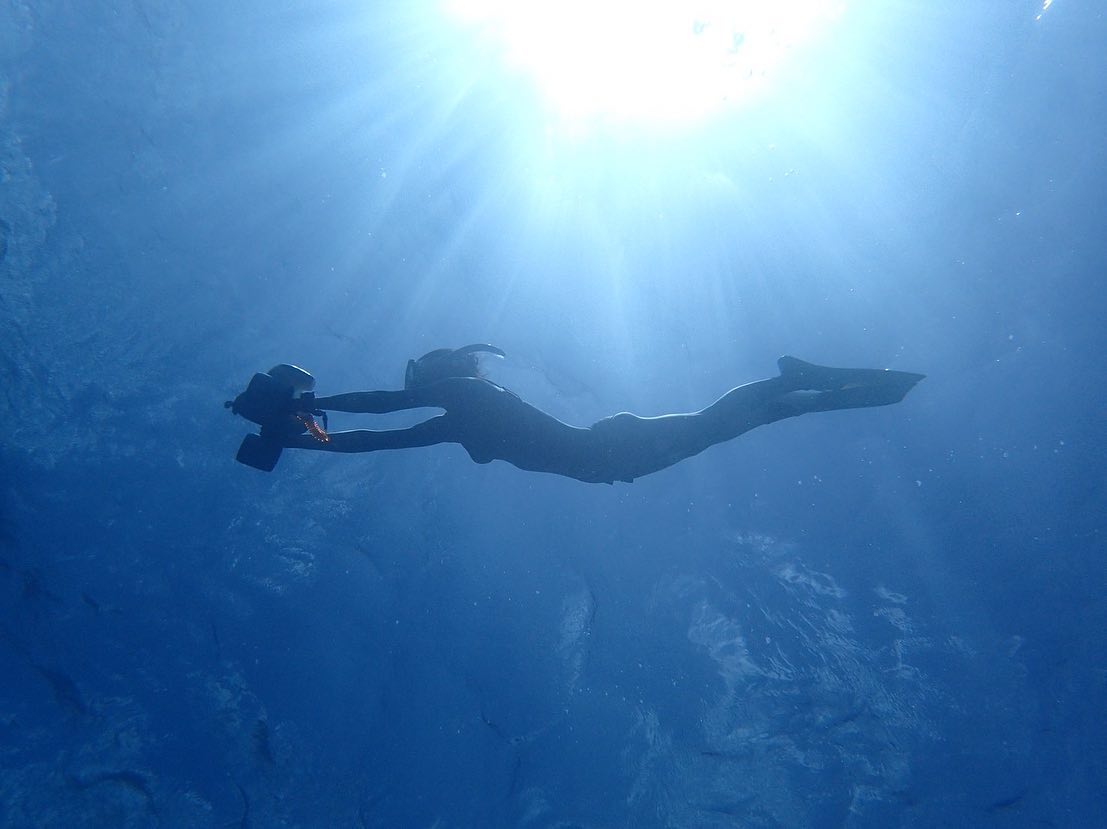 「竜宮城に連れてって😍」マーメイドのようなみちょぱさんのショットが大反響💕