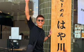 「現役選手の挑戦に感動！」播戸竜二、福岡・らーめん店訪問ショット公開！