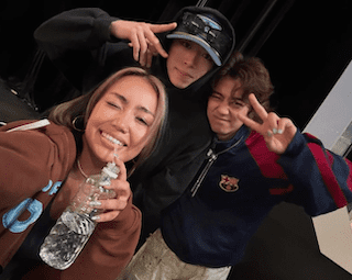 職業・グループの垣根を超えた豪華3ショットが話題に！「最高なステージでした！」