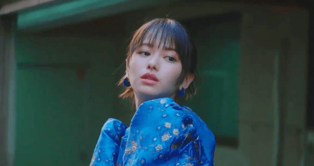 山本舞香初のフォトスタイルブック発売を報告❗️オフショットにファンはメロメロ😍