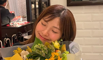 「大好きがあふれてる…！」後藤楽々、満面の笑顔で花束抱える姿にファンほっこり