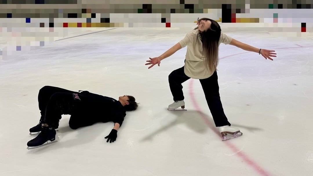 「世界のイナバウワー教えてもらったのね！すごい」NEWS・増田貴久、荒川静香から直伝!?中の2ショットにファン釘付け！！！