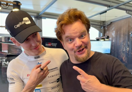 WRCサミ・パヤリ、“地元の英雄”と共演！フィンランド・ユヴァスキュラで話題の1枚