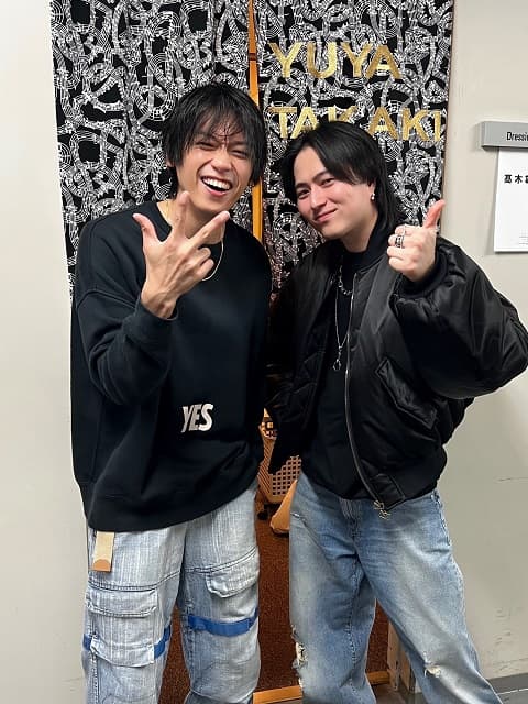 「まじで尊敬」Novelbright 竹中雄大がHey! Say! JUMP 髙木雄也の舞台を鑑賞！笑顔の2ショにファン歓喜