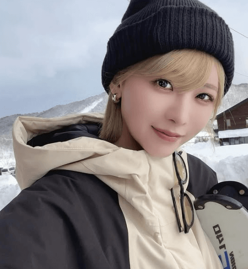 「ゲレンデに、花が咲いたね」人気モデル、可愛さブーストと大絶賛のスキーウェア姿にファン歓喜！