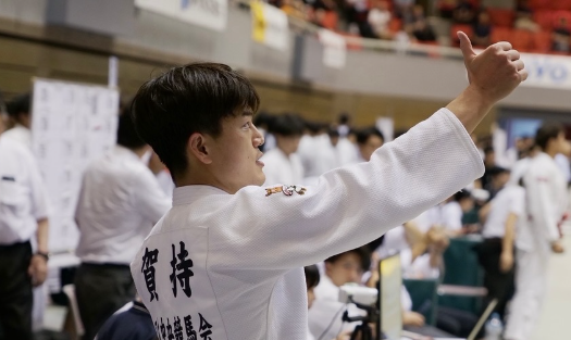柔道・  挑戦をやめない柔道家、試合会場で見せた力強いガッツポーズに反響