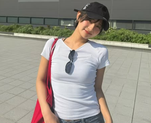 「やばああああ可愛すぎる」バスケ美女子、鬼ローテする”ビチT・ショット”を披露！MAXキュートコメントが大渋滞