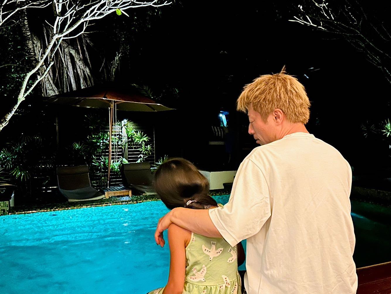 田村淳、旅行先での親子ショットに反響✨「羨ましい〜😍❤️」