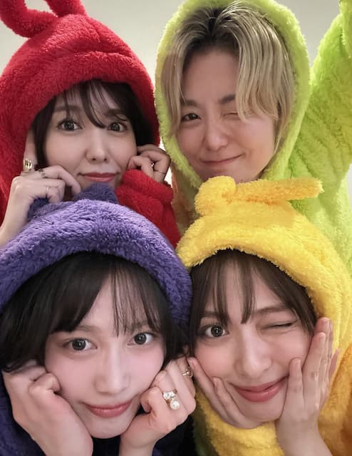 「こんなかわいい生き物を拝めるなんて…」あの大人気女優の“コスプレクリスマス”オフショットが話題！