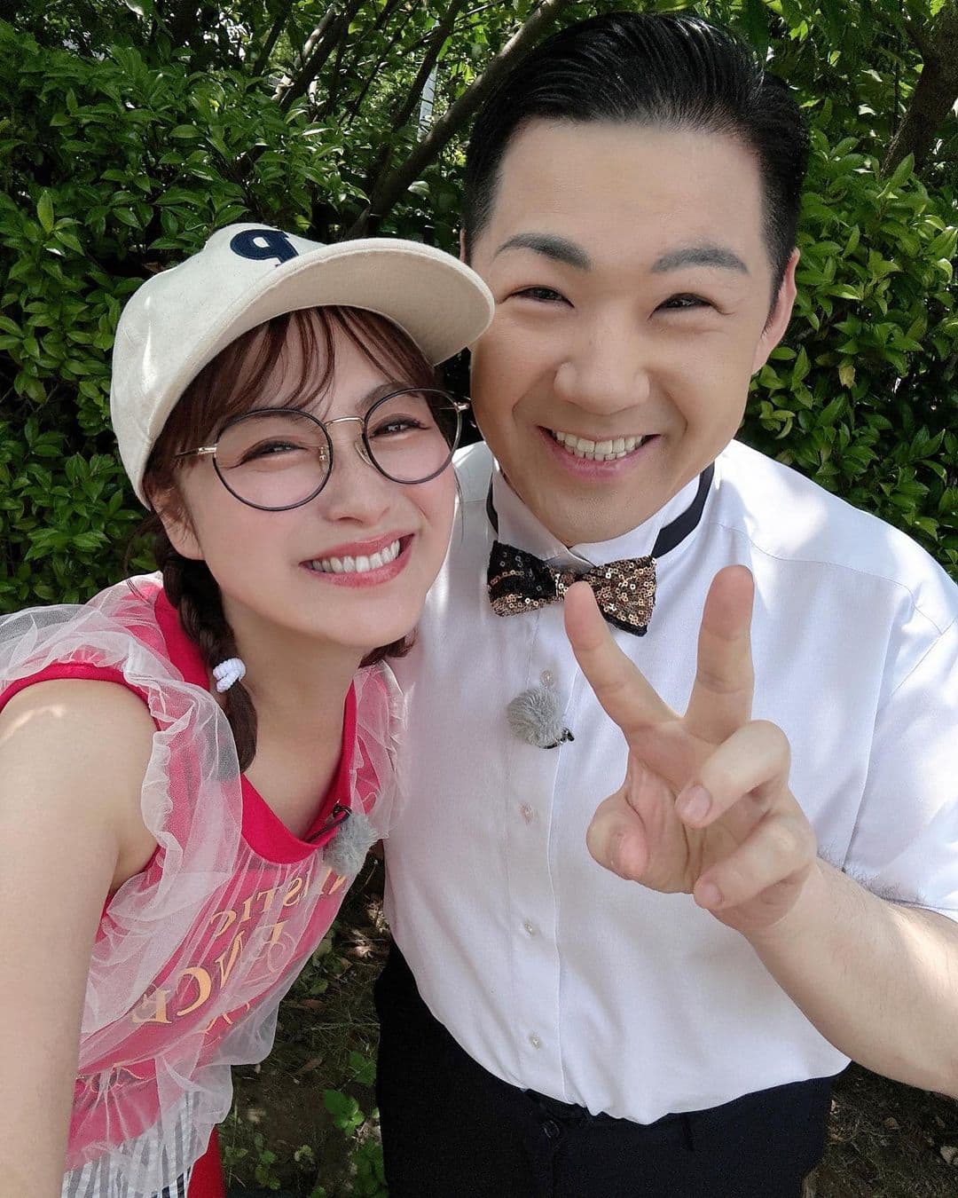 鈴木奈々が仲良しなあの大物歌手との2ショットを公開