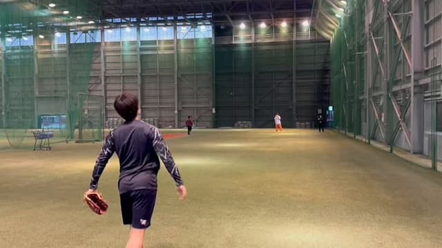 バッテリィズ 寺家、相方とイーグルス”最速157キロ右腕”とのキャッチボール動画を公開！