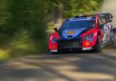 WRC 雨か晴れか…フィンランドで明暗を分けたステージ条件対決