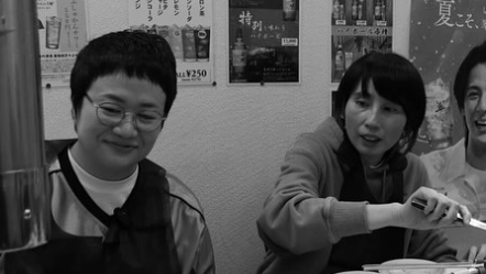 近藤春菜、焼肉店でのオフショットが話題！「平野紫耀と3人で食べてるみたい」と大反響