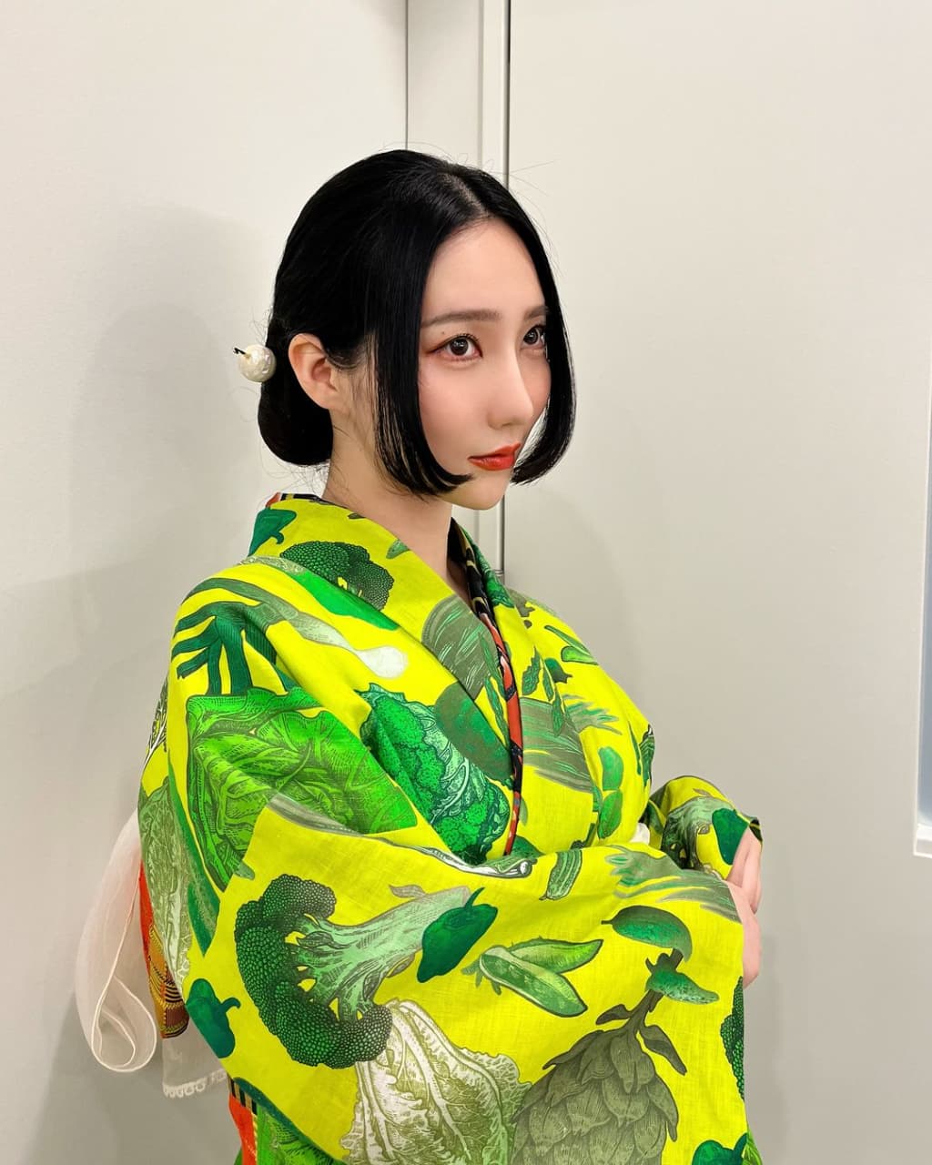 ファーストサマーウイカの浴衣はまさかの◯◯柄！？センス良すぎる着こなしが話題