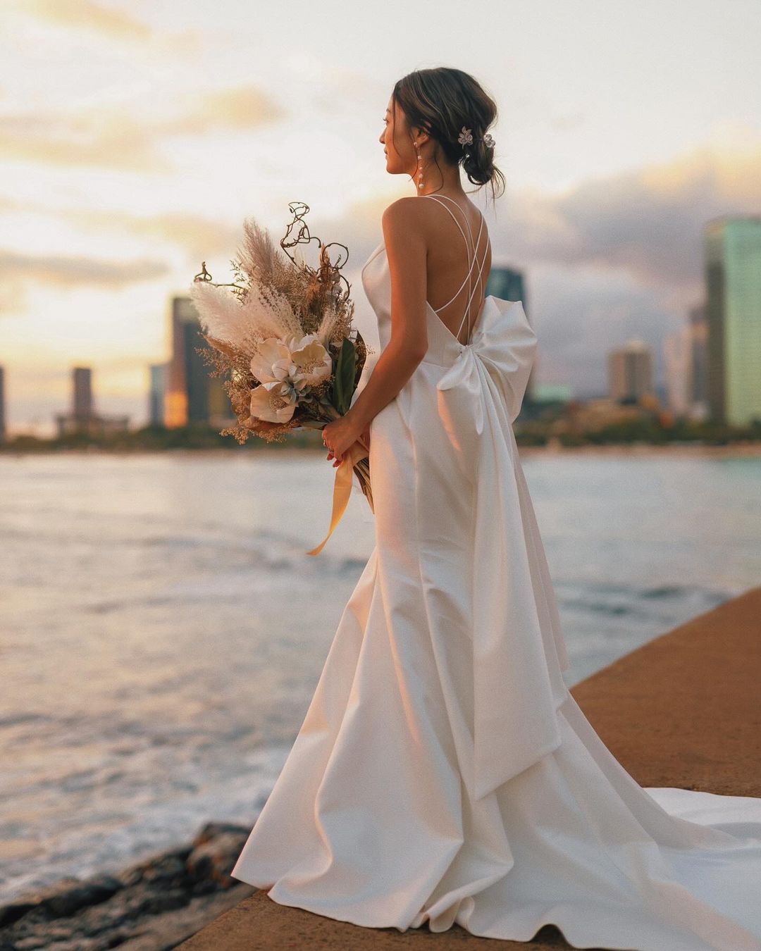 みちょぱが綺麗すぎるウェディングドレス姿を公開「めっちゃ素敵です！」