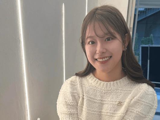 「私服も、めちゃくちゃ可愛い」美女ゴルファー、乙女のスイーツタイムショット＆ムービーがキュートすぎだと話題に「可愛いすぎです」