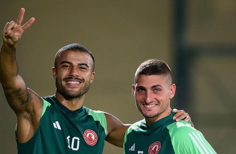 バルセロナで三冠達成のMF、32歳で現役引退を発表