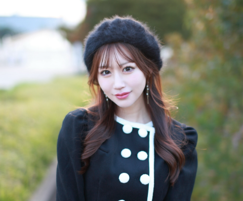 日南まみ、秋コーデで魅了！スタイリッシュな投稿が話題に