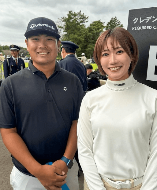 人気モデル・藤澤響花がプロゴルフ久常涼との超レアツーショットを披露！羨望の声集まる