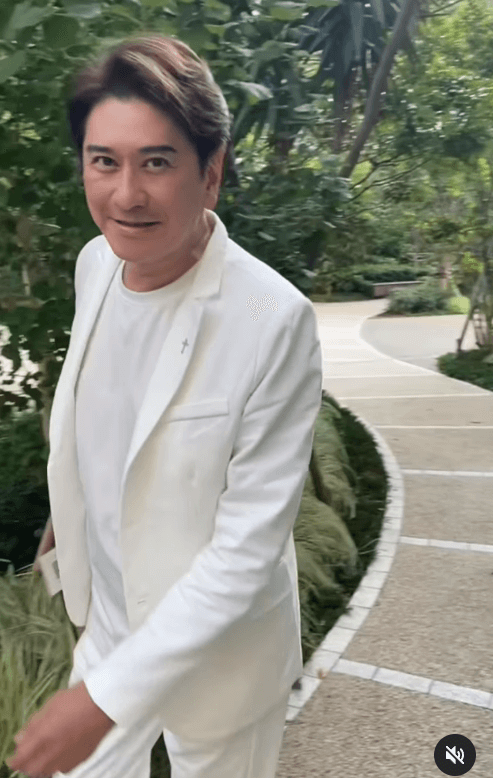 川﨑麻世、デビュー48周年をホワイトコーデで祝う！ファンから祝福の声続々