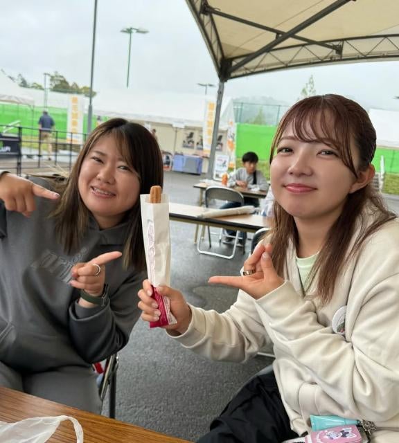 車いすテニス・田中愛美、ジャパンオープン恒例の“餌付け”⁉ チュロス片手に満喫報告