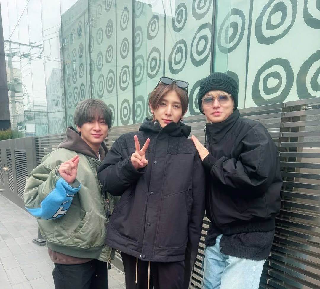 「待ってるよ」に胸熱　山田涼介の3ショットにファン感情爆発