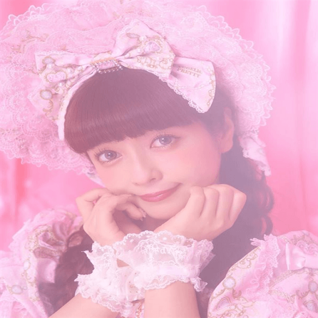 青木美沙子がフォトプラススタジアムでクラシカルな「カワイイ撮影」！