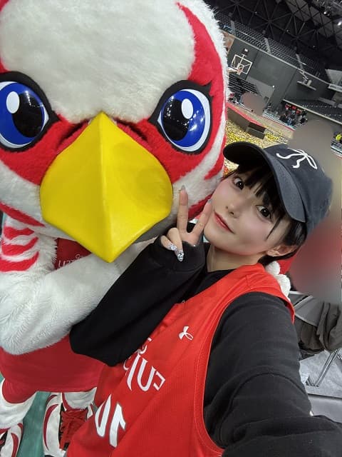 CANDY TUNE 福山梨乃が富士通レッドウェーブ戦を観戦！優勝を見届けた喜びショットも公開