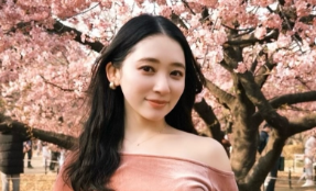 佐藤詩織、桜コーデでお花見ショット！『春のセゾンが似合う』と絶賛