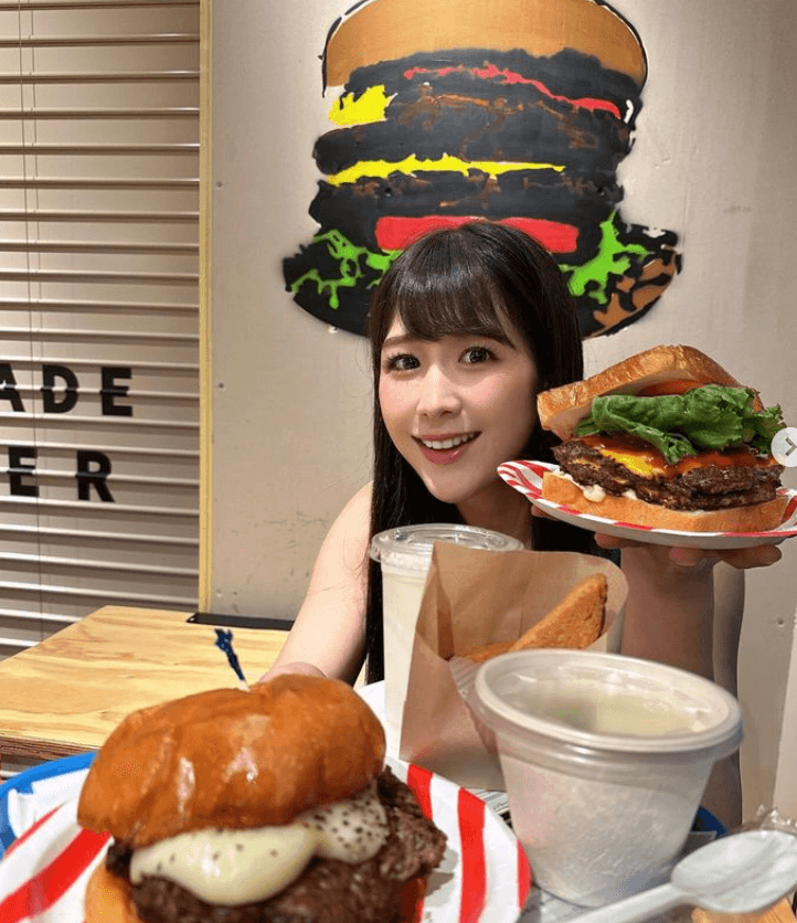 東京女子プロレス 上原わかな、撮影後のリラックスした時間を満喫