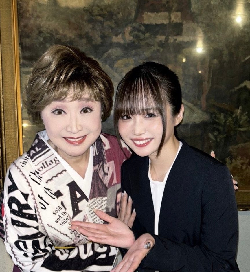 あの人気インフルエンサーが小林幸子とツーショット！？