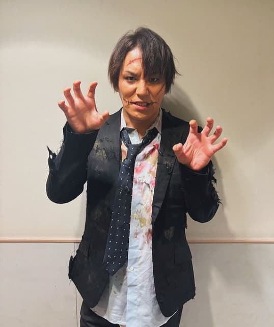 お笑い芸人 狩野英孝がハロウィンメイクを公開！カッコイイ&カワイイの声が殺到