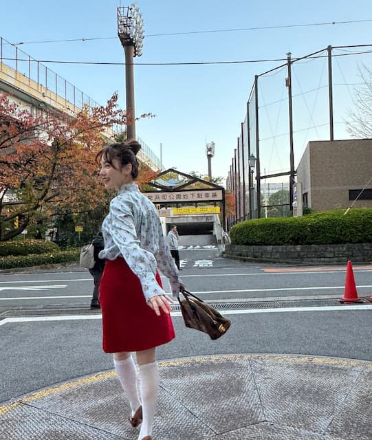 春を先取り！？元AKB48・ぱるるの私服姿にいいね殺到！