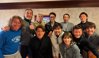 松井大輔、“異競技交流ショット”を公開「野球とサッカー　レスリング」ジャンル超えた集いに反響！