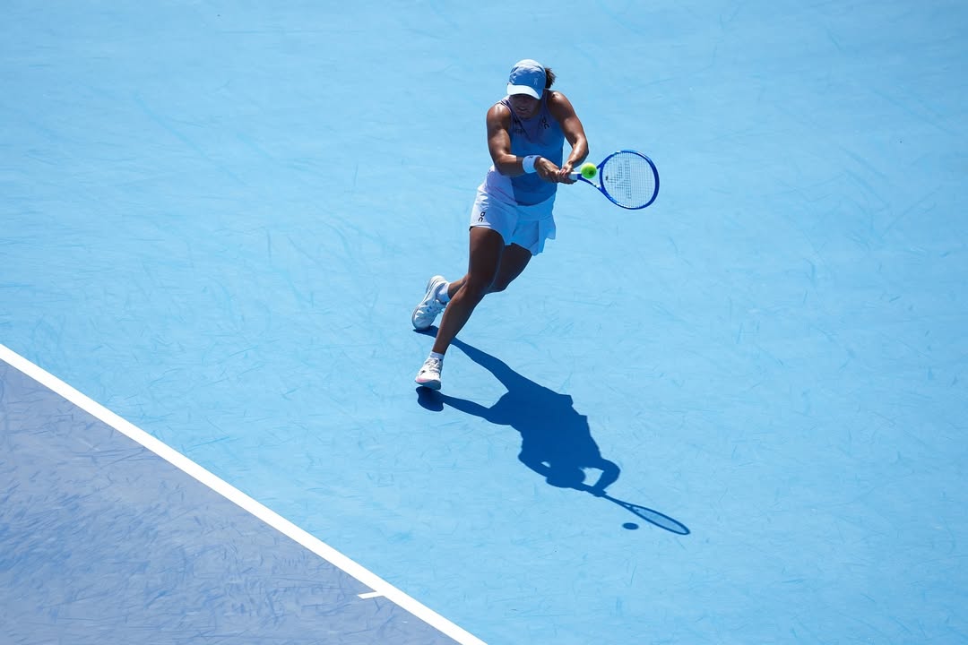 ウィンブルドン覇者イガ・シフィオンテクが全米オープン前哨戦で準決勝進出！