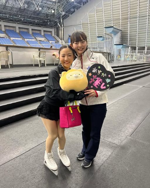 元女子体操・寺本明日香、"あすか推し"なフィギュア選手と笑顔でパシャリ！