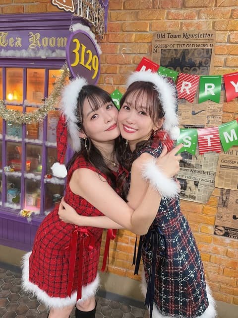 「あまりにも…可愛すぎる…」人気女性声優２人の”双子コーデサンタ”が言葉を失うレベルのキュートさと話題に