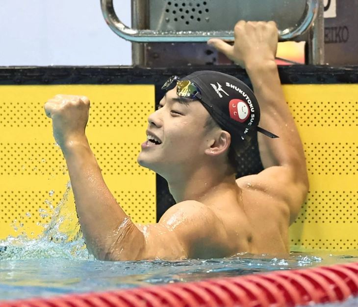 競泳男子１００ｍバタフライ、塩田直也が連覇…仲間の声援でトップを死守し自己ベスト