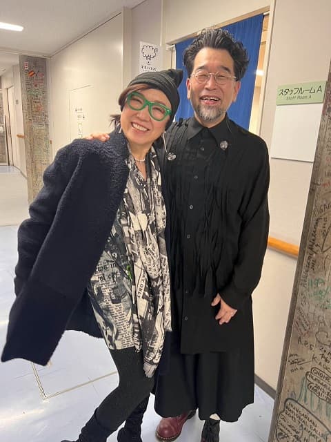 「ユーミン可愛すぎて幸」松任谷由実が大物アーティストとの仲良し2ショットを公開！