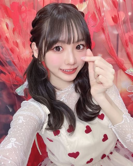 八伏紗世、『激カワツインテ×あざカワ