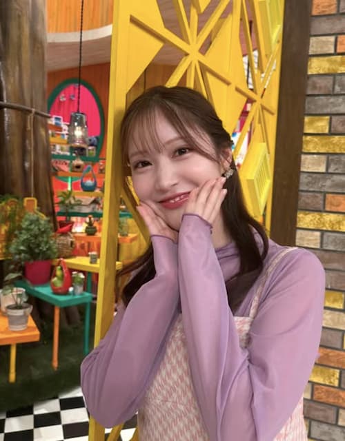 野村彩也子がピンクとパープルの春服コーデを披露！