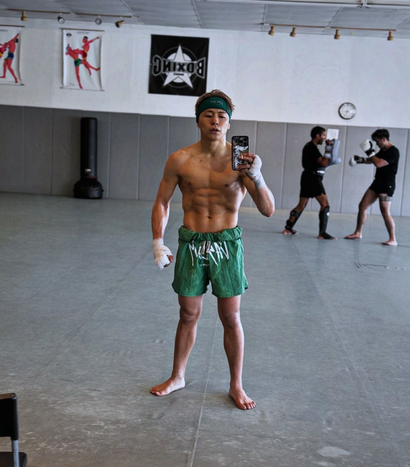 武尊、ストイックな肉体と練習後の自炊料理を公開！