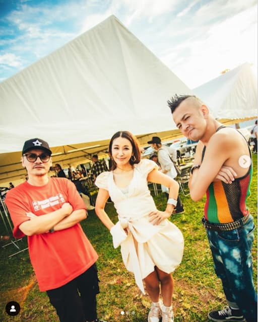 鈴木紗理奈がレゲエで繋がった仲間たちと