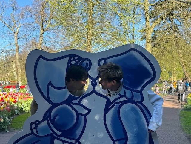 「カップルみたい」ロッテルダム所属の三戸舜介が斉藤光毅とのツーショットを投稿！