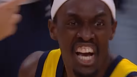 第4Qで大爆発！シアカムの活躍に沸くも…判定に不満噴出「これは史上最悪のレベル」