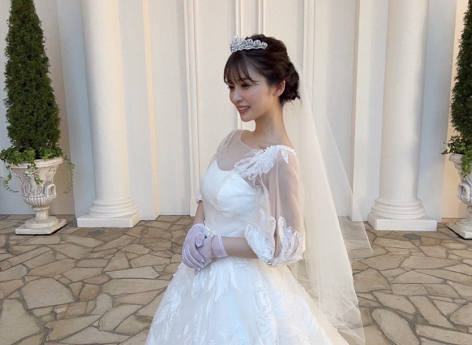 長濱ねる『ウソ婚』最終回を迎え、ウエディングドレス姿を披露！