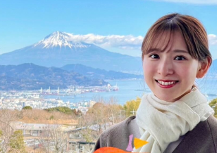 「富士山に負けない美しさ！」小倉彩瑛アナが日本平でのオフショット公開