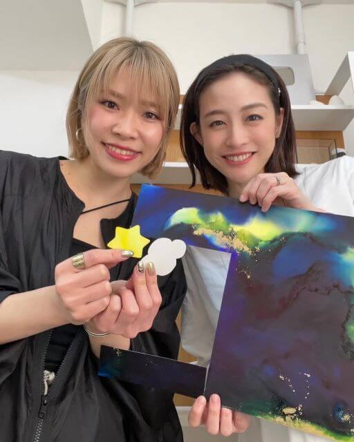 新井恵理那、絵本制作の舞台裏公開☆暗闇に光るアートが美しすぎる！