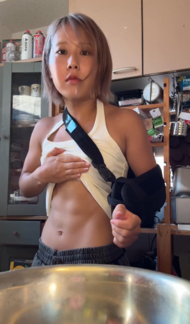 「どうもパティシエ系筋肉やらしてもろてます」美女マルチアスリート、
