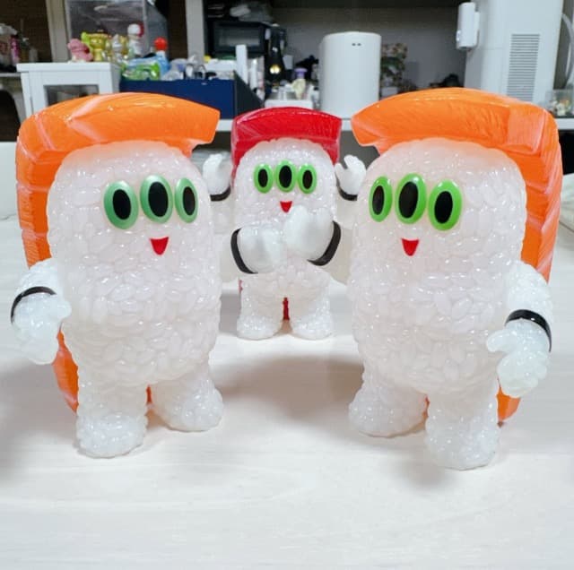 YouTuberデカキン、念願の「寿司レスラー」ソフビをゲット！レア仕様に大興奮